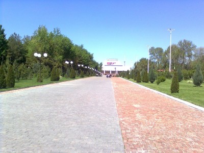 Площадь Мустакиллик