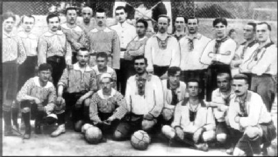 команды Коканда и Скобелевского кружка футболистов, 1915 год.